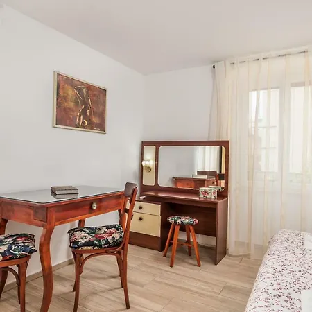 Adeona Apartman
